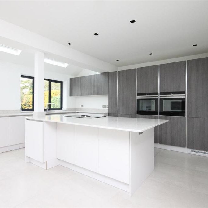 4 bedroom detached house to rent - Photo 1