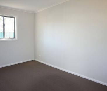 Spacious & Stunning 2 Bedroom Granny - Photo 4