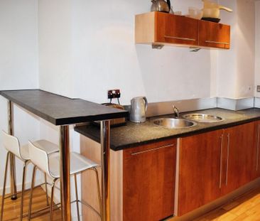 2 bedroom apartment to rent - Photo 2