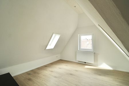 Große 3-Zimmer Maisonette Wohnung mit Balkon u. Stellpl. in Hertingen - Photo 3