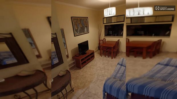 Single Bed in Single and double bedrooms for rent in the Old City Center - Photo 1
