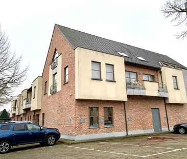 Ruim duplex met 2 slaapkamers, terras en autostandplaats - Photo 1