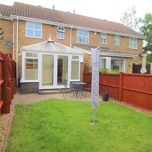2 bedroom terraced house to rent - Photo 1