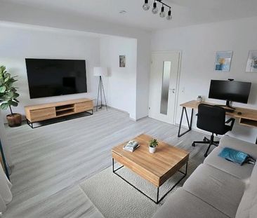 Wohnung zu vermieten - modernisierte 2ZKB in zentraler Lage - Photo 1