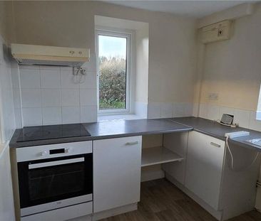 3 bedroom detached house to rent - Photo 3
