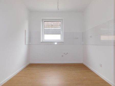 Schöne moderne 3-Zimmer-Wohnung mit Terrasse - Photo 3