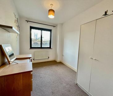2 Bed Flat, Mere House, M15 - Photo 5
