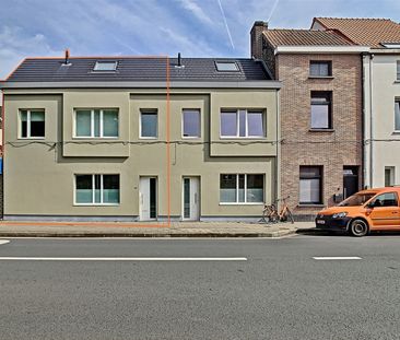 Lichtrijke woning met terras en garage nabij het UZ Gent! - Photo 4