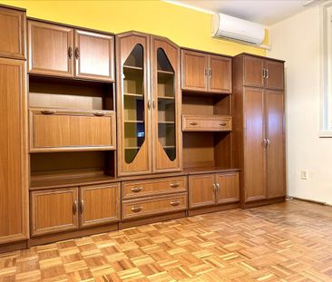 Kiadó átlagos állapotú lakás - Győr - Fotó 4