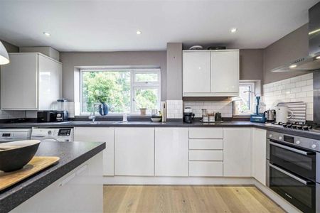 Broom Close, Teddington, TW11 - Photo 4