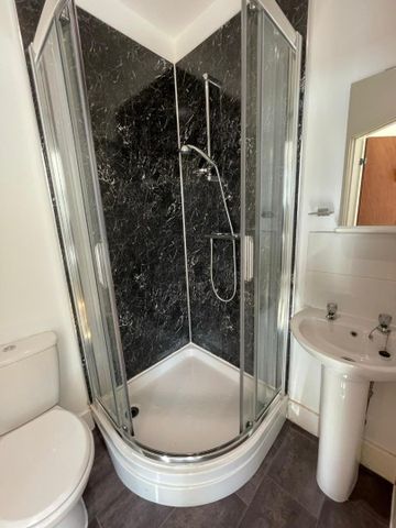 Tamar House - Large Studio, 2A Old Town Street, Plymouth - Photo 2