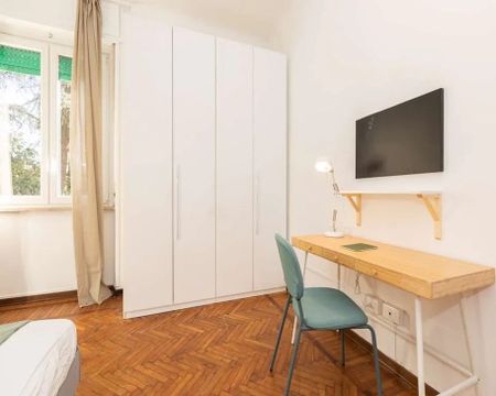 Via Giuseppe Regaldi, Milan, Lombardy 20161 - Photo 4