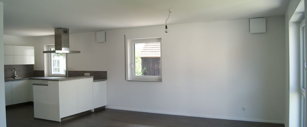 Moderne 3,5-Zimmer Komfortwohnung in Reutti: Mit Garten, Einbauküche und Garage - Photo 1