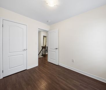 For Lease - 101 McAlister Avenue, Richmond Hill, Ontario - Photo 6