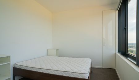 Furnished 2 bedroom apartment on the 17th Floor - Photo 3