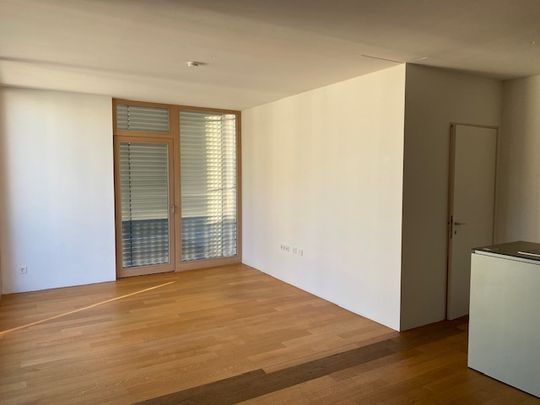 YOUNG & URBAN LIVING - Foto 1