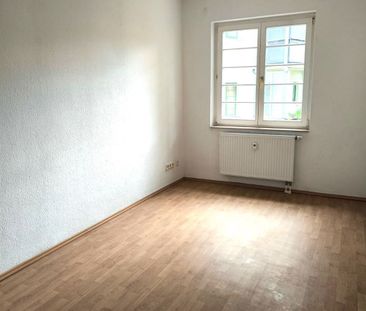 Tolle 2-Raum Whg mit Balkon, Bad mit Fenster, Wanne, Spots - Außenr... - Foto 1