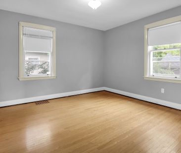 For Lease - 77 Main Street, Grimsby, Ontario - Photo 5