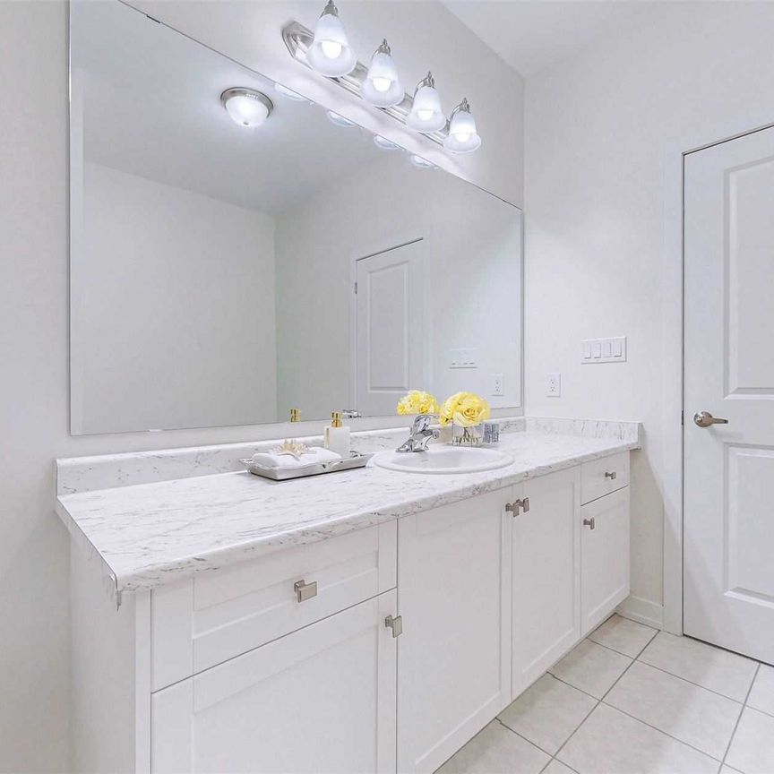 For Lease - 83 Boiton Street, Richmond Hill, Ontario - Photo 1