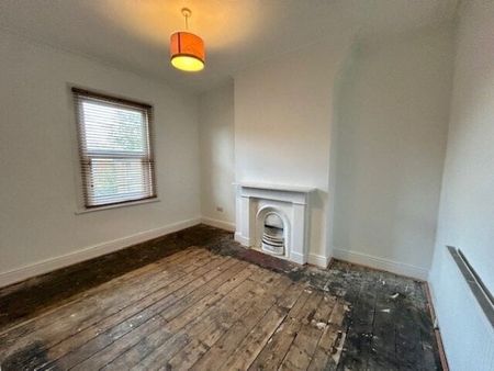 Lowwood Road, Birkenhead - Photo 2