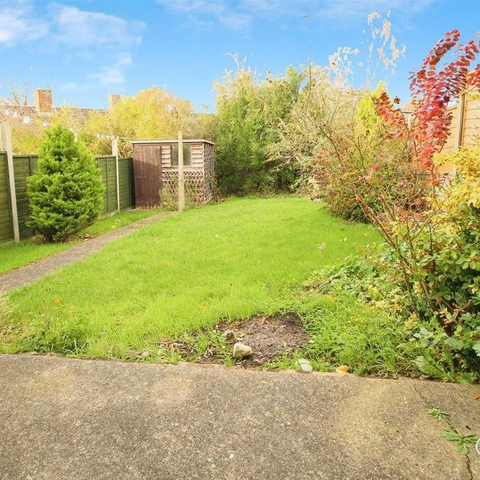 3 bedroom terraced house to rent - Photo 1