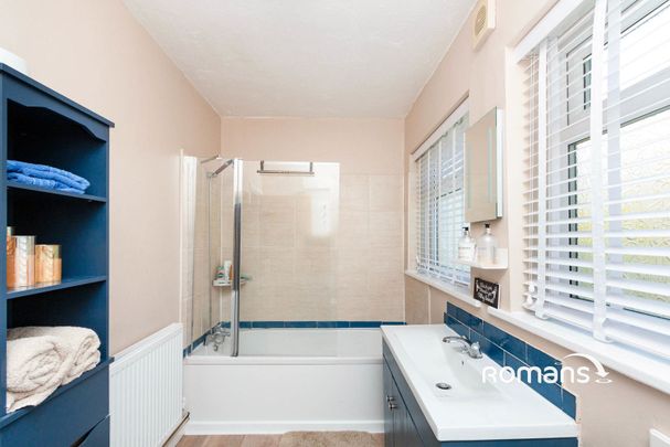 Derwent Close, Farnborough, Hampshire, GU14 - Photo 1