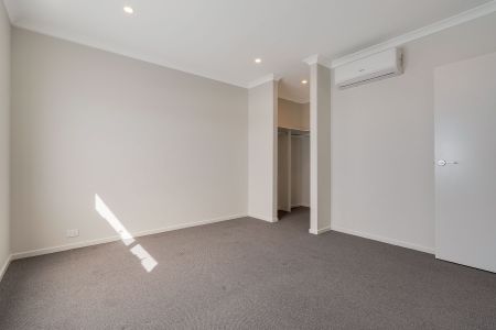 Low Maintenance Family Home - Photo 2