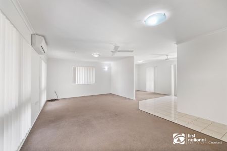 THREE BEDROOM HOME IN CLEVELAND - LARGE CORNER BLOCK! - Photo 3