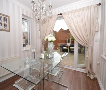 3 bedroom semi-detached house to rent - Photo 2