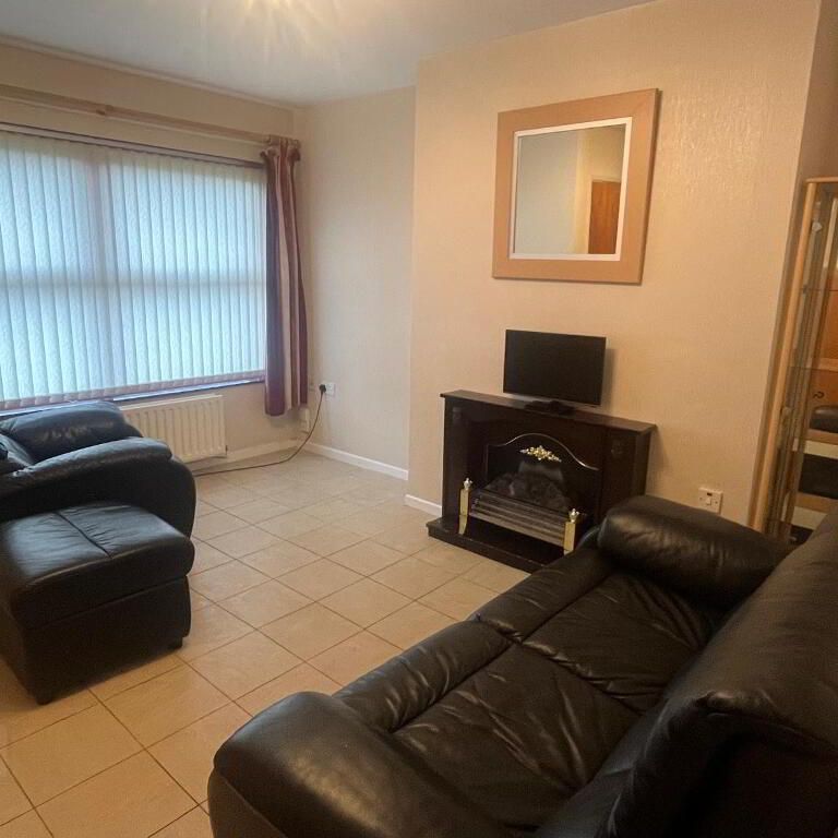 4 Castle Drive, Caledon, BT68 4UB - Photo 1