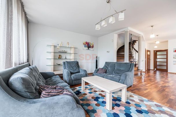 Piękny dom szeregowy na Krzykach 280m działka 485m 8500zł - Photo 1