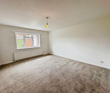 4 bedroom Bungalow To Let - Photo 3