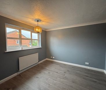 PETERBOROUGH - Photo 3