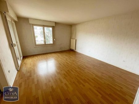 Appartement à louer 4 pièces 83.07m² - Photo 2