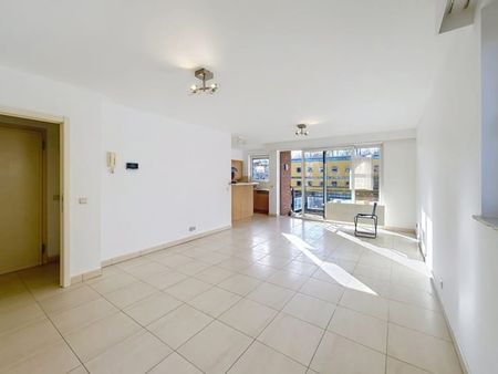 Appartement te huur - Foto 2