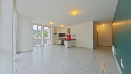 Location Appartement 2 pièces 90m² POITIERS 86000 - Photo 2