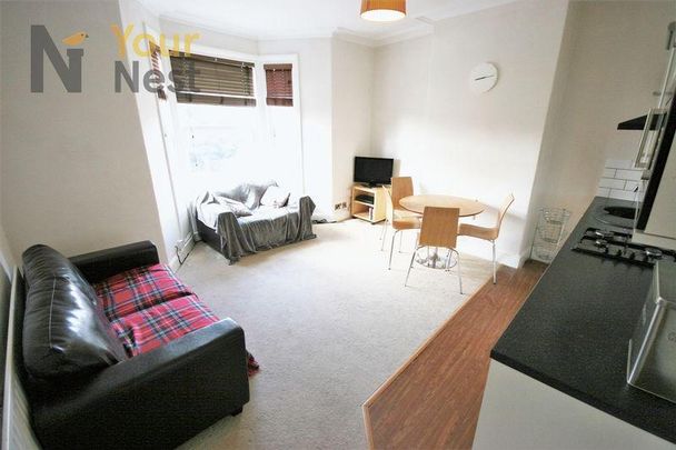 2 bedroom apartment to rent - Photo 1