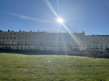 1 Bed Flat, Brunswick Square, BN3 - Photo 4