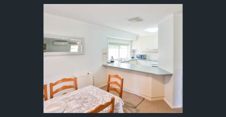 Well Presented 3 Bedroom Home In Great Location - Photo 5