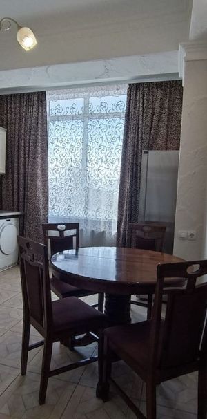 Se inchiriaza apartament in zona Coresi - Fotografie 1