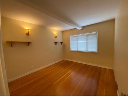 Upper - 1780 Austin Ave - Photo 2