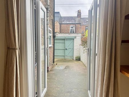 2 bedroom terraced house to rent - Photo 5