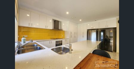 perfect for students ONLY - Photo 3