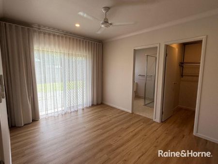 3 bedroom 2 bathroom unfurnished home in Cassowary - Photo 3