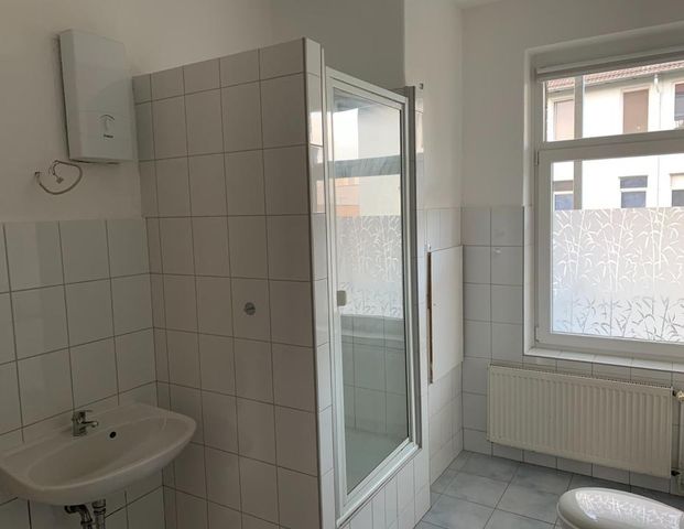 Charmante 2-Zimmer-Altbauwohnung mit Balkon - Photo 1