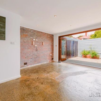 2 Bed, 1 Bath - Photo 1