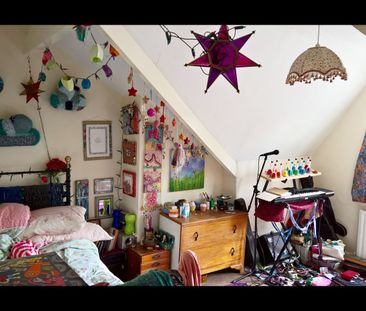 2 Bed Flat, Meanwood Road, LS6 - Photo 4