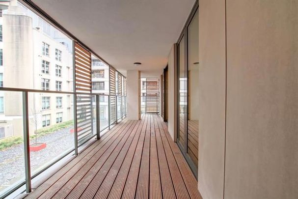 Appartement te huur - Photo 1