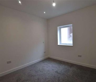 South Parade, Whitley Bay, NE26 - Photo 2