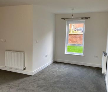 3 bedroom semi-detached house to rent - Photo 4